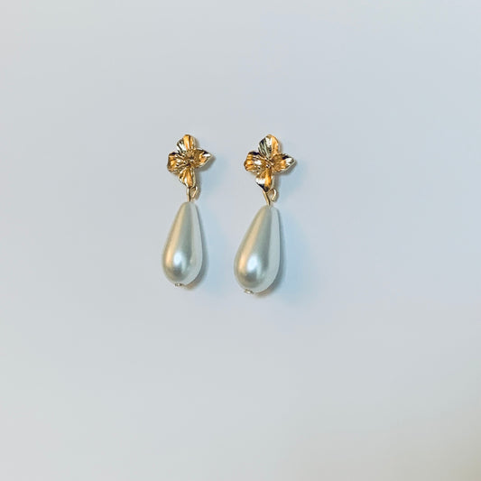 Sophia -  Petite Gold Flower Teardrop Pearl earrings